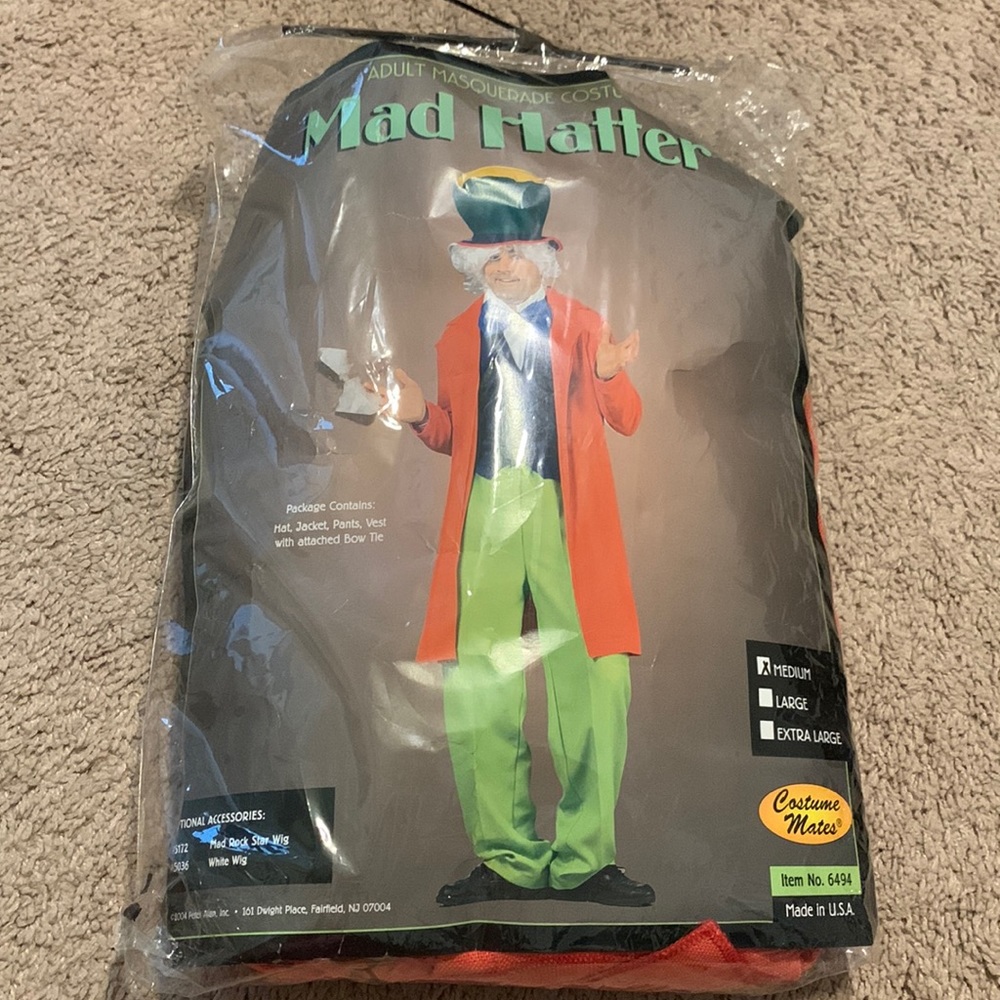 Alice in Wonderland - Mad Hatter Halloween Costume